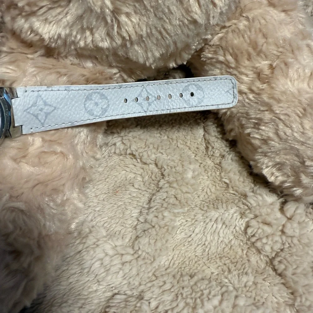 Louis Vuitton Tambour Watch - Picture 5 of 10